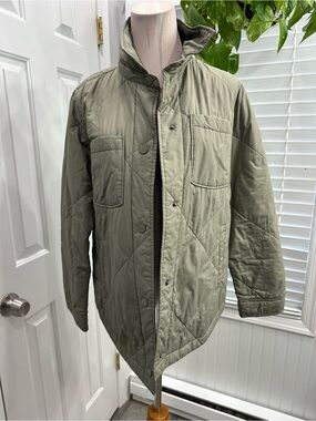 Hollister Light Olive Quilted Shirt Jacket